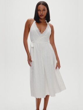 × BELLA HADID Fort Worth
Fairy Midi Dress- White Eyelet Halter Wrap